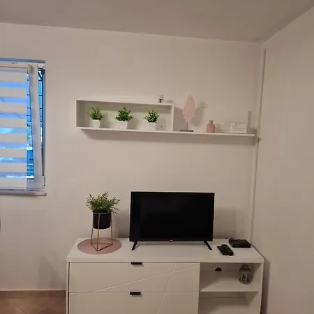 J&m * Rogoznica (Sibenik-Knin)