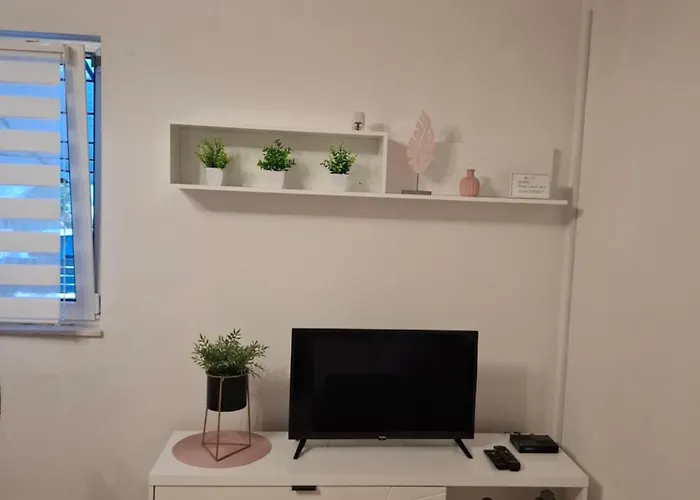 J&m * Rogoznica (Sibenik-Knin)