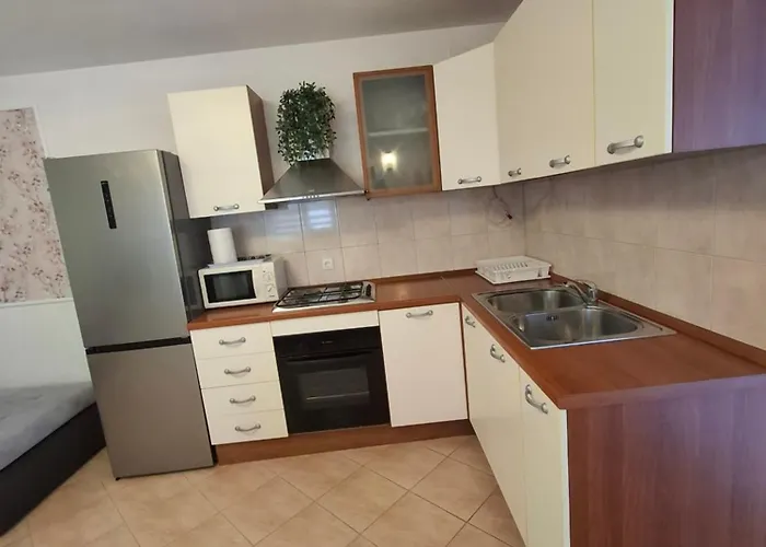 J&m * Rogoznica (Sibenik-Knin)